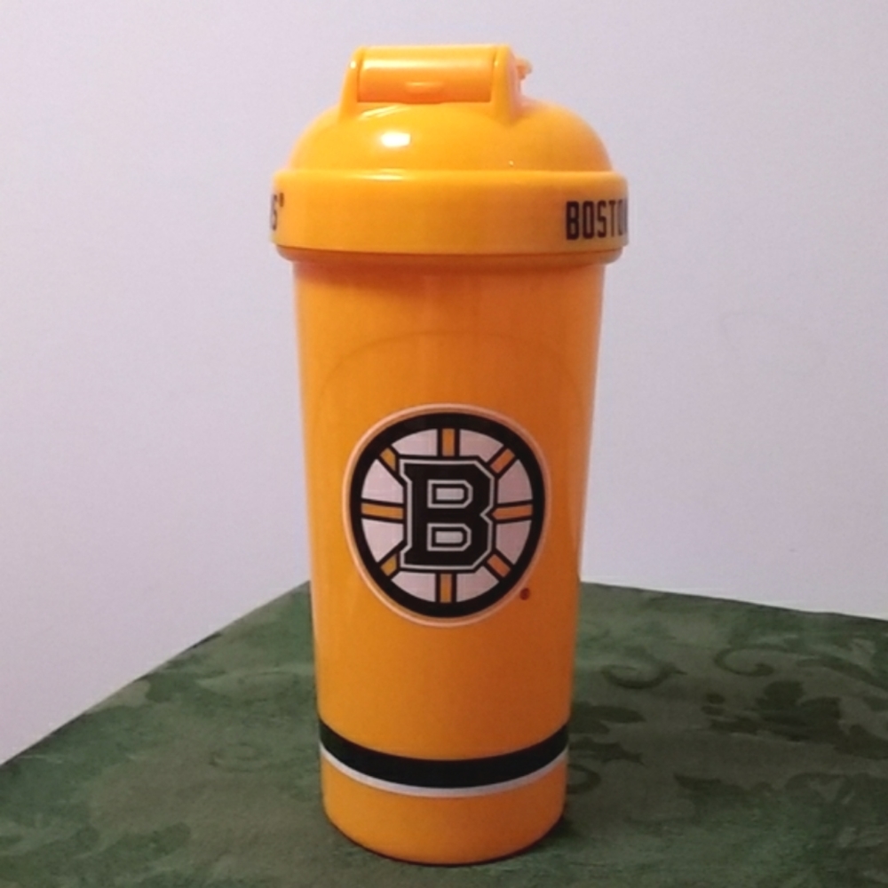 4/$15.00 Sports Nutrition Shaker/Water Bottle